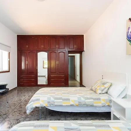 בית נופש Charming House