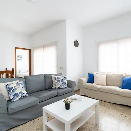 Сasa de vacaciones Charming House