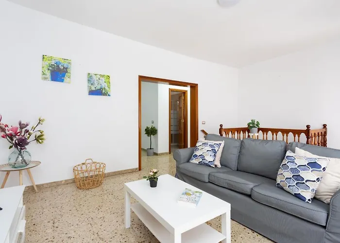 בית נופש Charming House