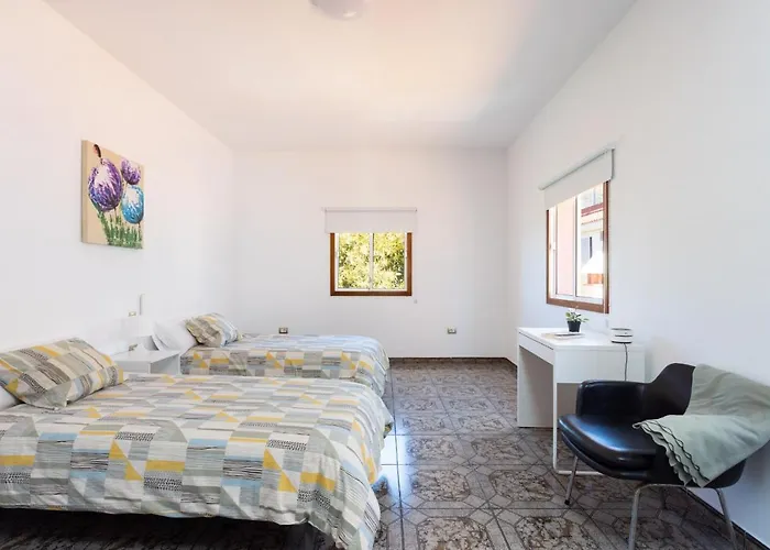 بيت للعطل Charming House